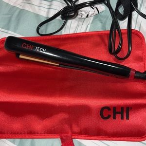CHI Tech 3/4" Travel Ceramic Hairstyling Iron for On-the-go Styling.